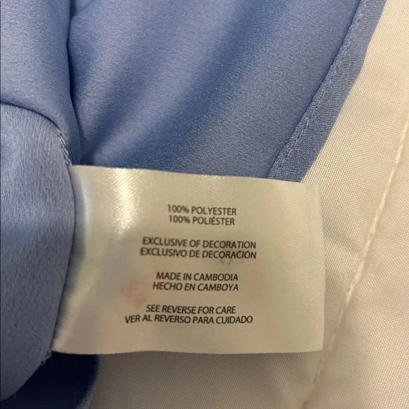 Banana Republic Light Blue V-Neck Blouse - Picture 3 of 7